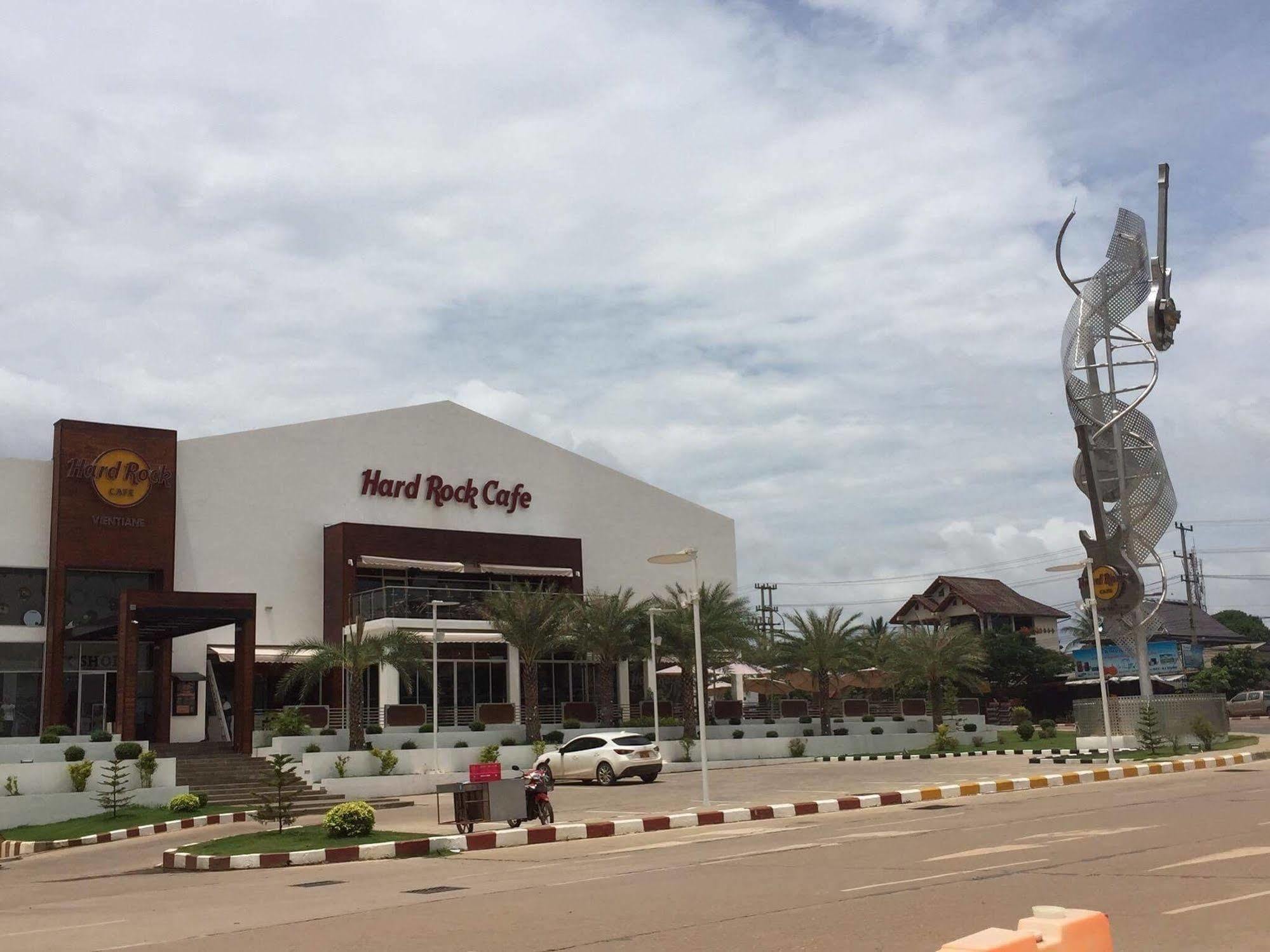 Domon Hotel Vientiane Exterior photo