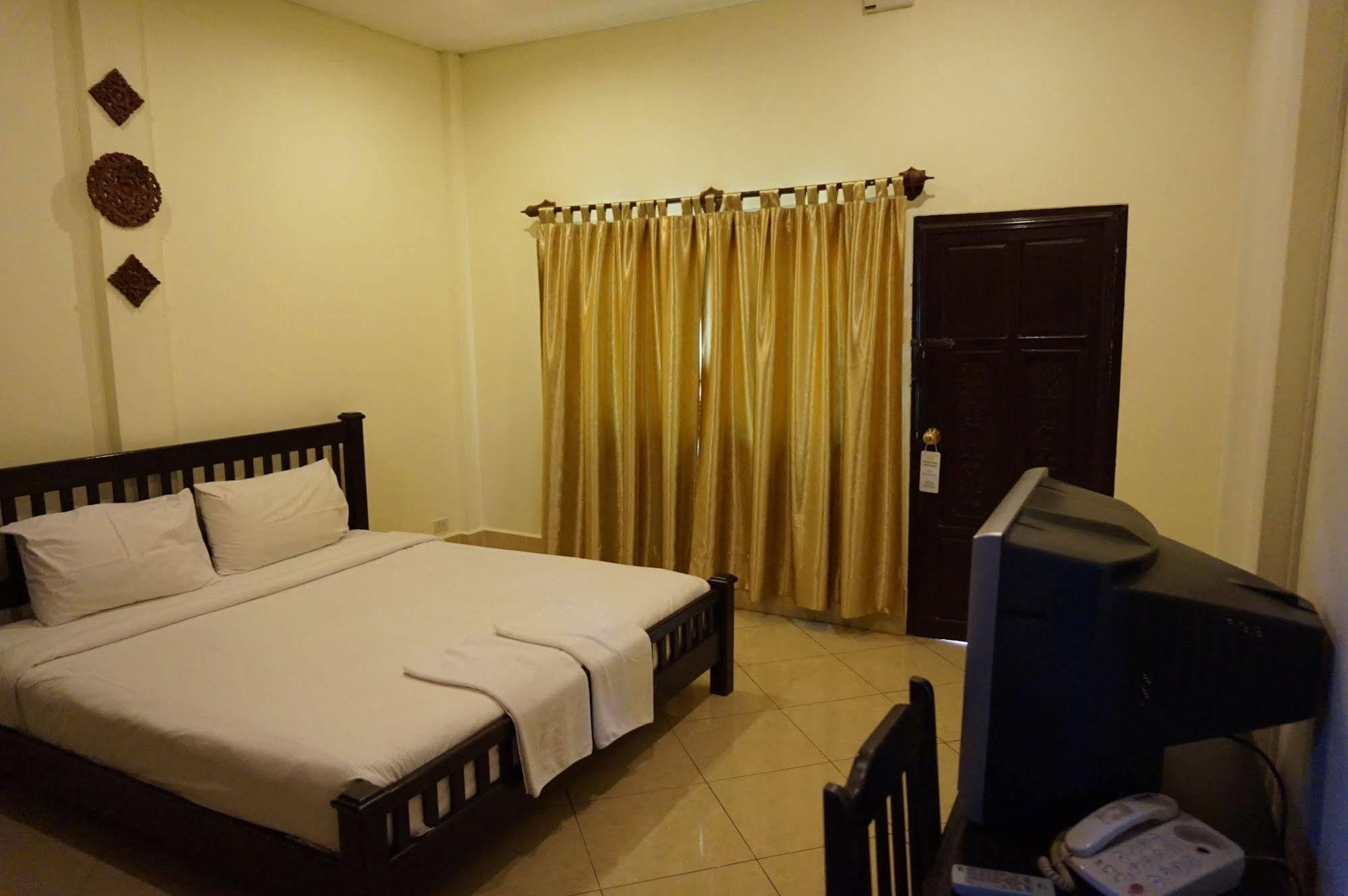Domon Hotel Vientiane Exterior photo